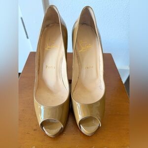 Christian Louboutin Women's Beige Patent Leather Peep-Toe Heels (Authentic)